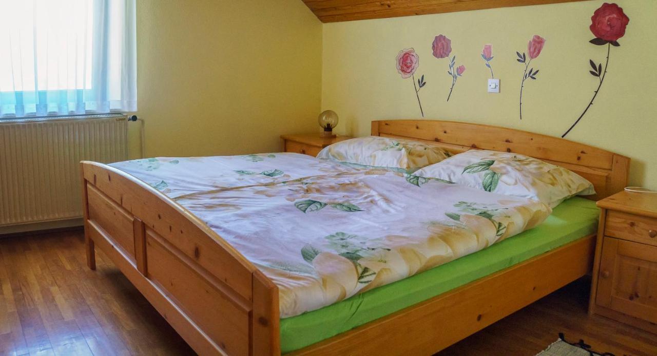 שקופיה-לוקה Apartments Zakrasnik מראה חיצוני תמונה